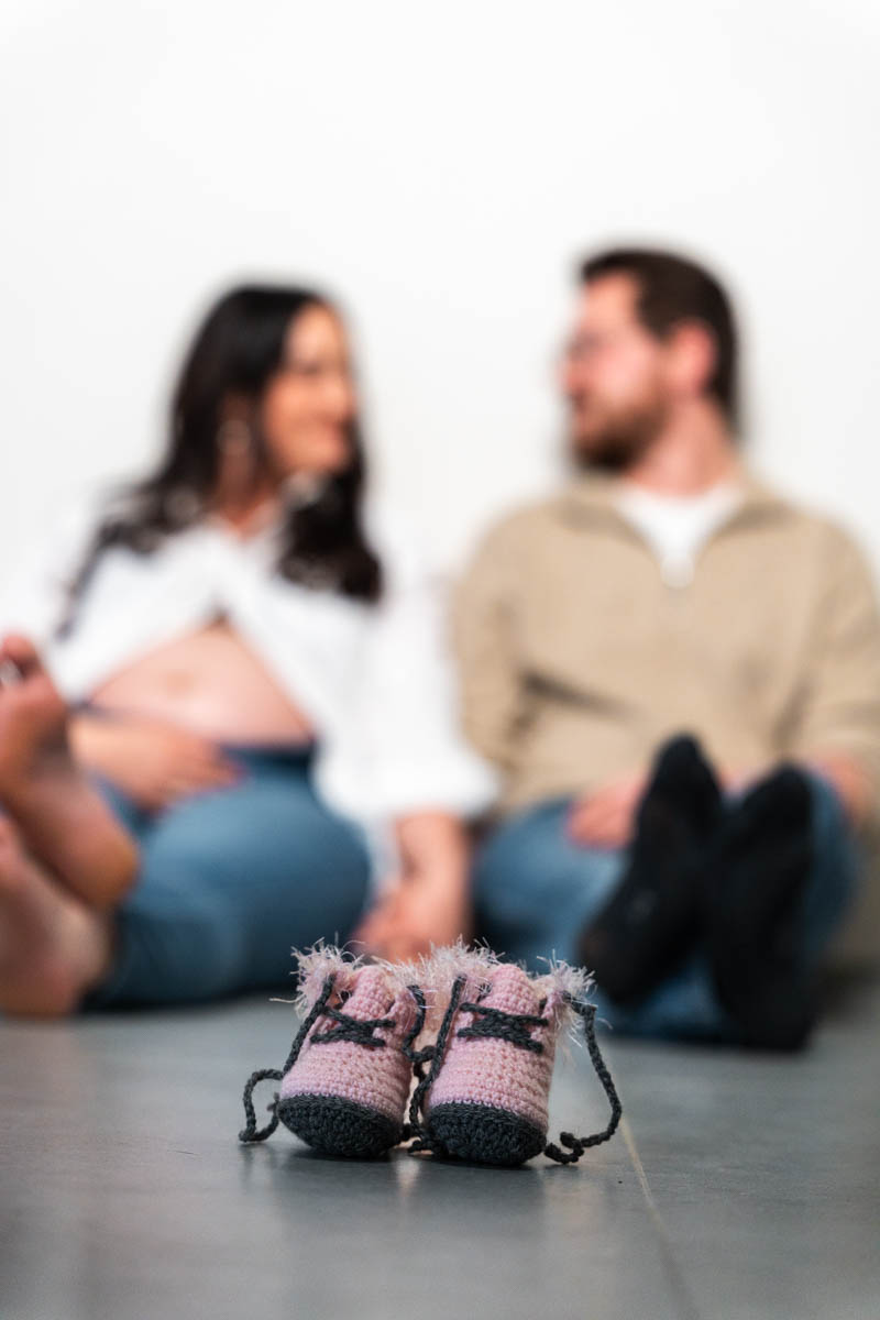 Ein Babybauchshooting geht auch Indoor bei euch zu Hause.