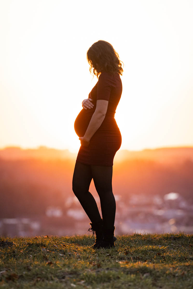 Babybauchshooting Biberach Riss im Sonnenuntergang